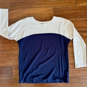 Ann Taylor Women’s Navy and Cream Long Sleeve Tee